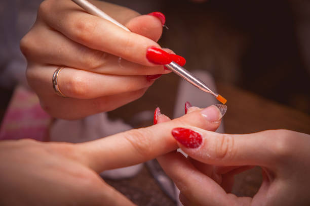nails